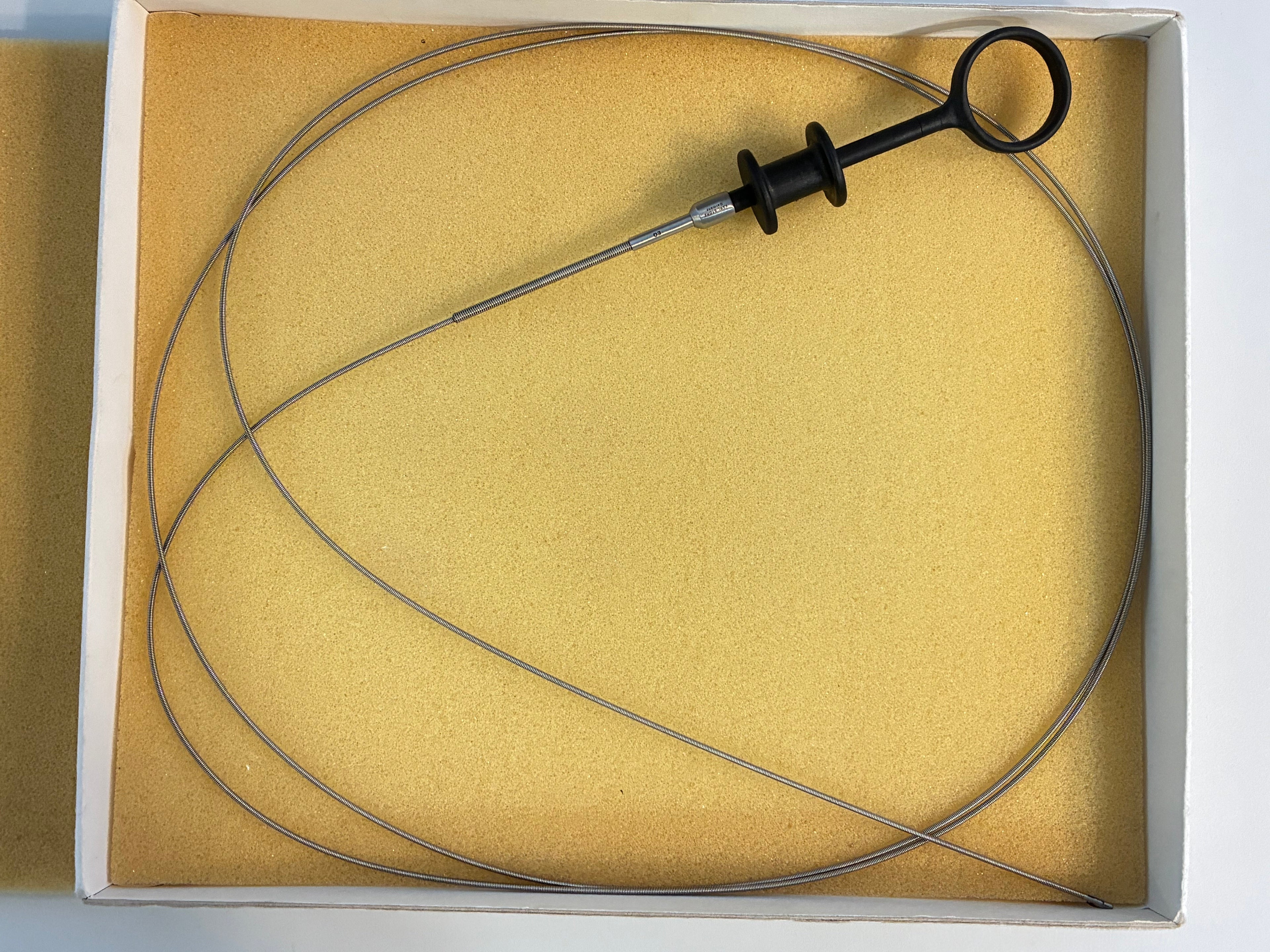 Karl Storz - Grasping Forceps 1.8 x 200cm - (11002LC)